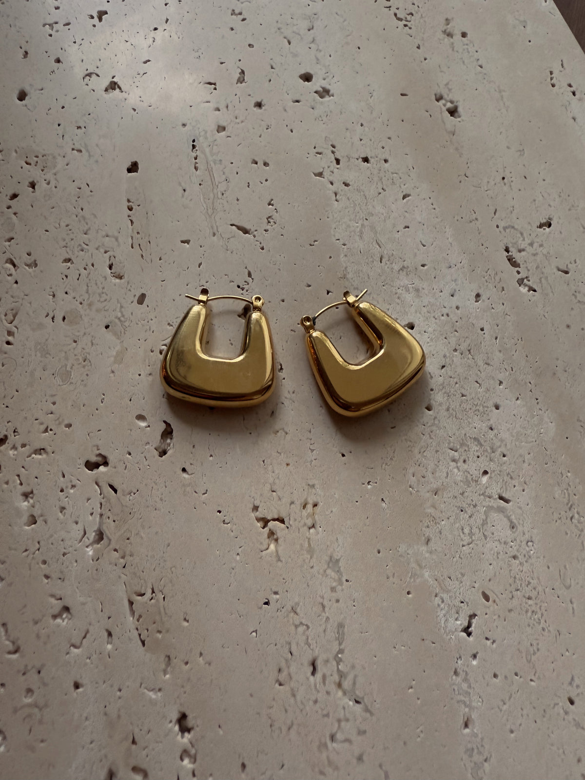 The Lightweight Gold Chunky Hoop Earrings