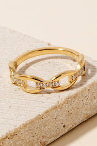 The Rhinestone Studded Chain Ring