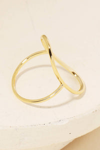 The Curved Oval Minimalist Ring